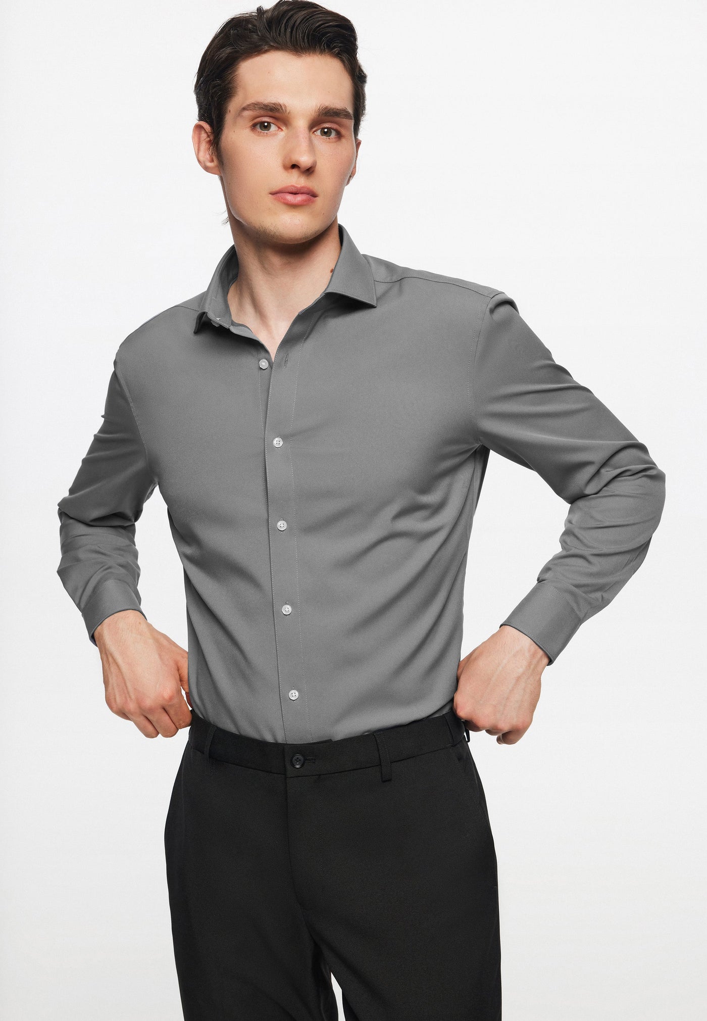 เสื้อเชิ้ตแขนยาวแบบทางการสำหรับผู้ชาย - Smart Fit