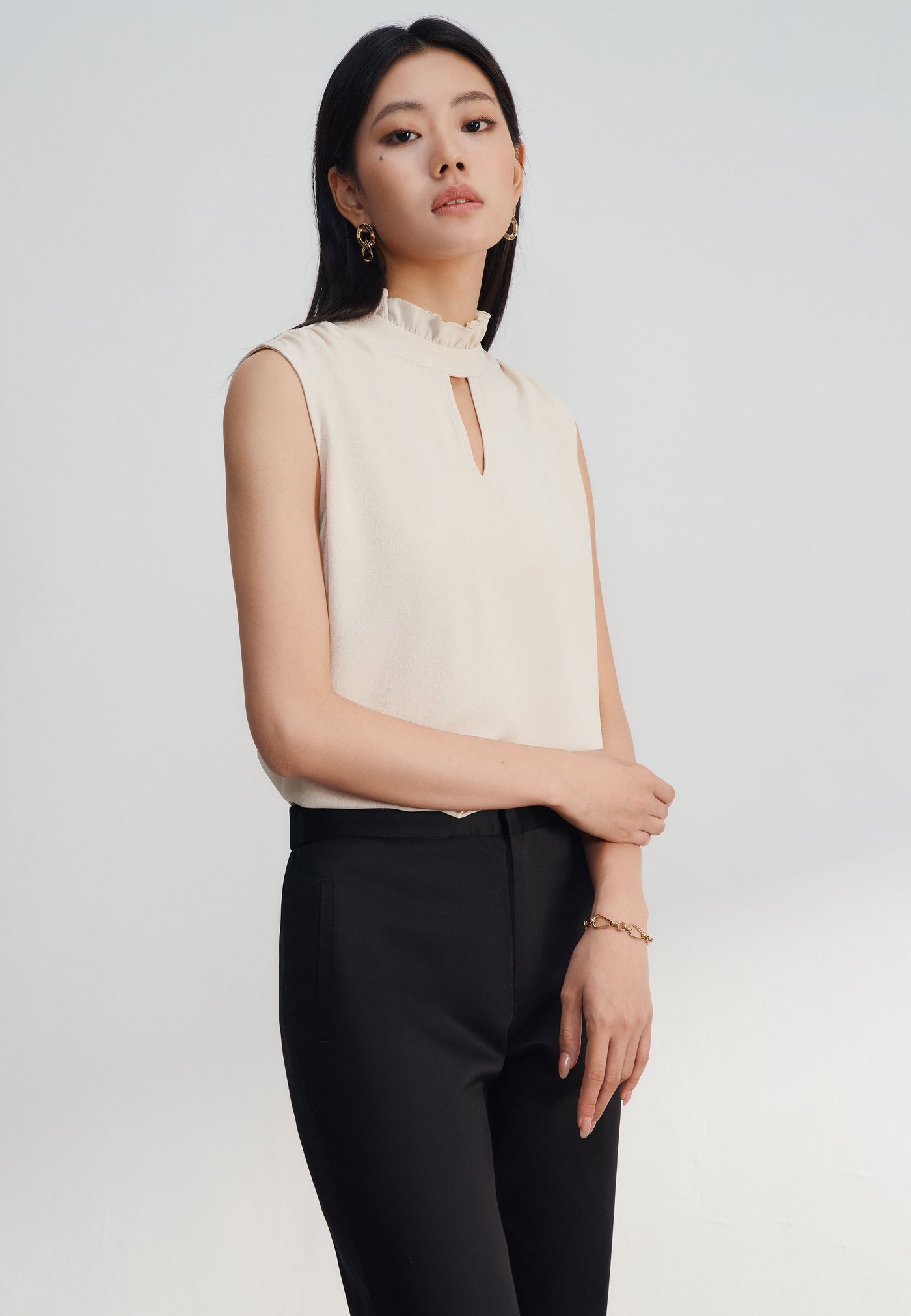 Women Clothing Crepe Stand Collar With Detachable Tie Sleeveless Blouse Regular Fit