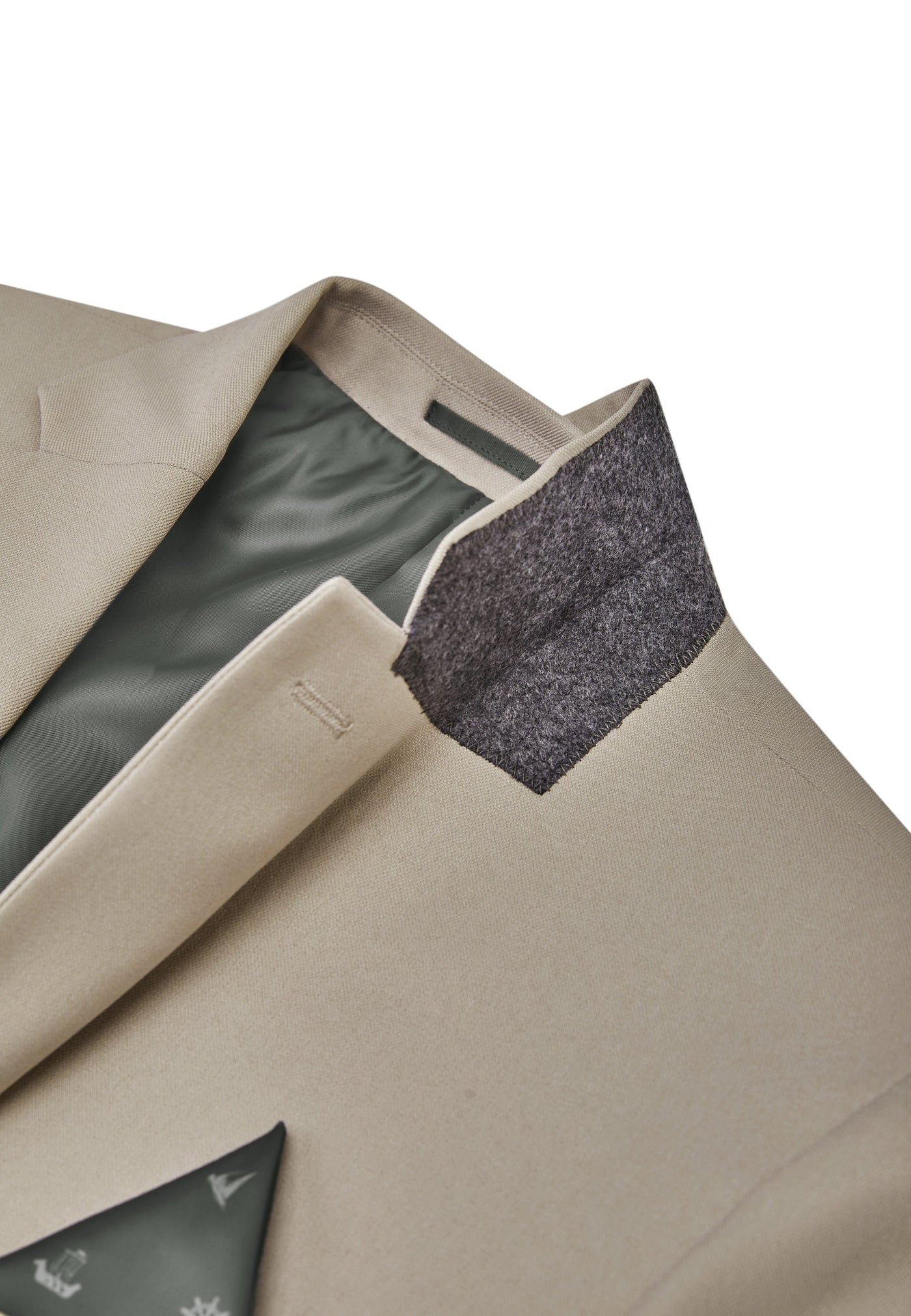 เสื้อสูทสำหรับผู้ชาย Slim Fit