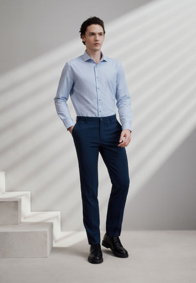 เสื้อเชิ้ตแขนยาวแบบทางการสำหรับผู้ชาย Smart Fit