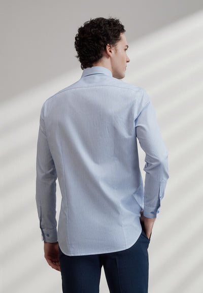 เสื้อเชิ้ตแขนยาวแบบทางการสำหรับผู้ชาย Smart Fit