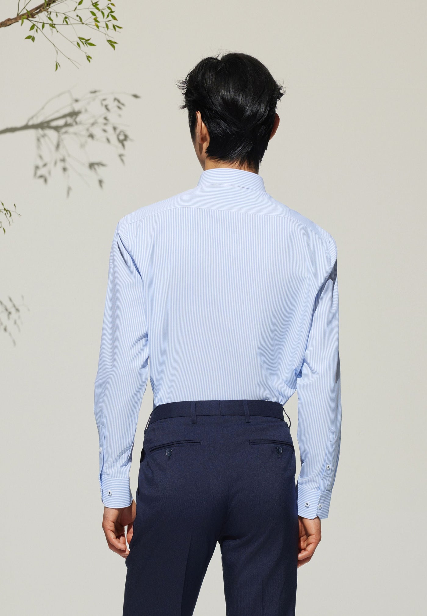 เสื้อเชิ้ตแขนยาวแบบทางการสำหรับผู้ชาย Smart Fit