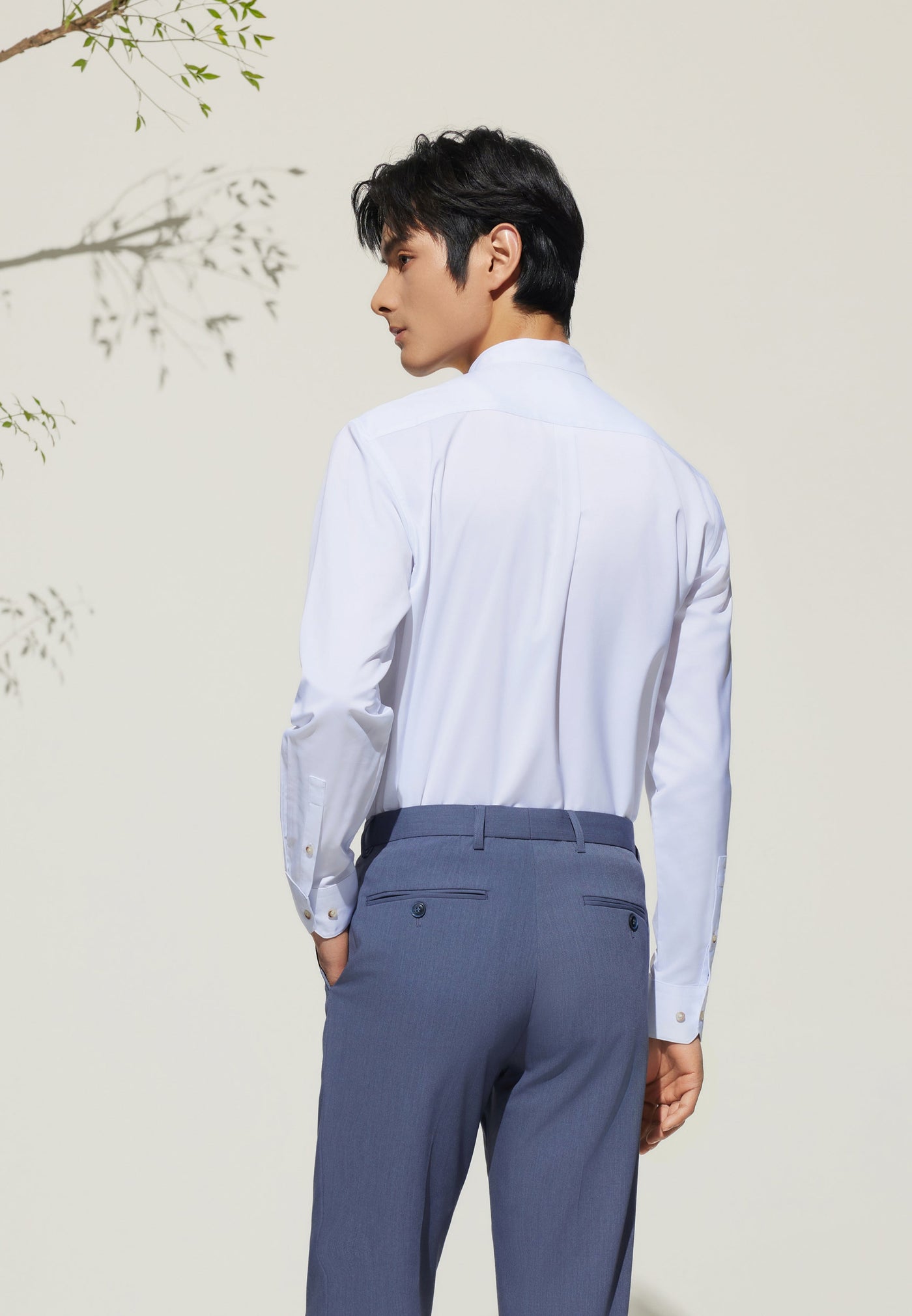เสื้อเชิ้ตแขนยาวแบบทางการสำหรับผู้ชาย Smart Fit
