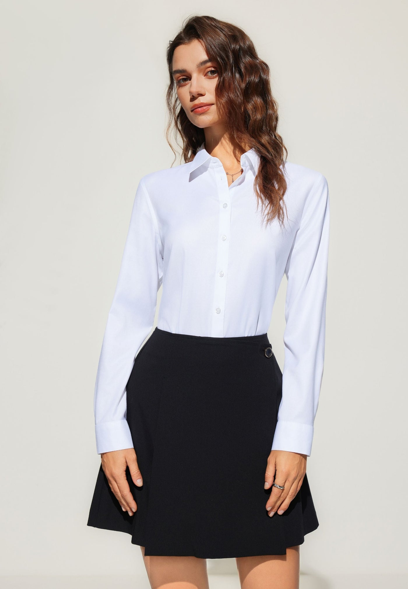 เสื้อเชิ้ตแบบทางการสำหรับผู้หญิง Slim Fit