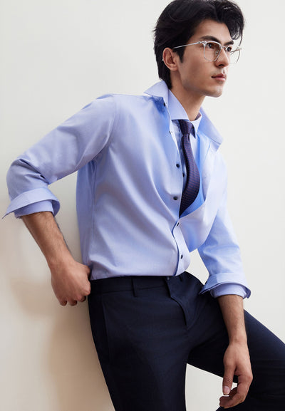 เสื้อเชิ้ตแขนยาวแบบทางการสำหรับผู้ชาย Smart Fit