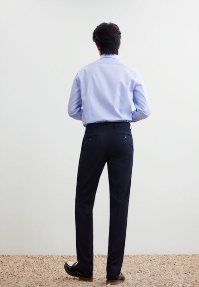 เสื้อเชิ้ตแขนยาวแบบทางการสำหรับผู้ชาย Smart Fit