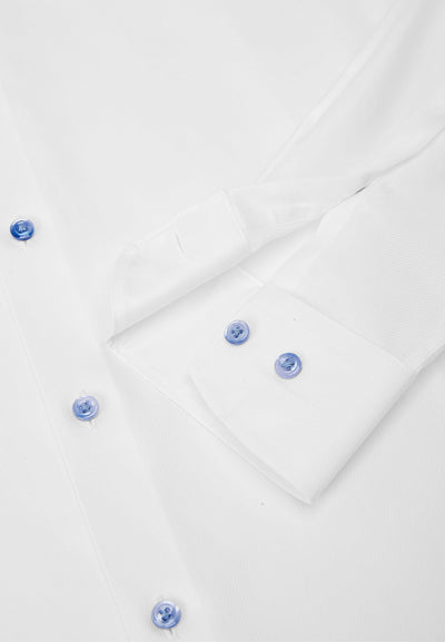 เสื้อเชิ้ตแขนยาวแบบทางการสำหรับผู้ชาย Smart Fit