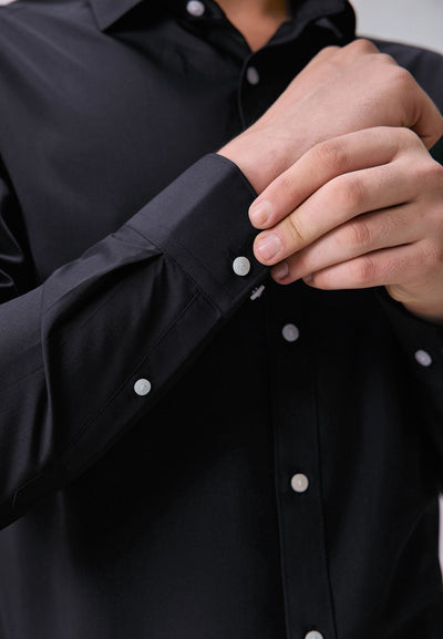 เสื้อเชิ้ตแขนยาวแบบทางการสำหรับผู้ชาย Smart Fit