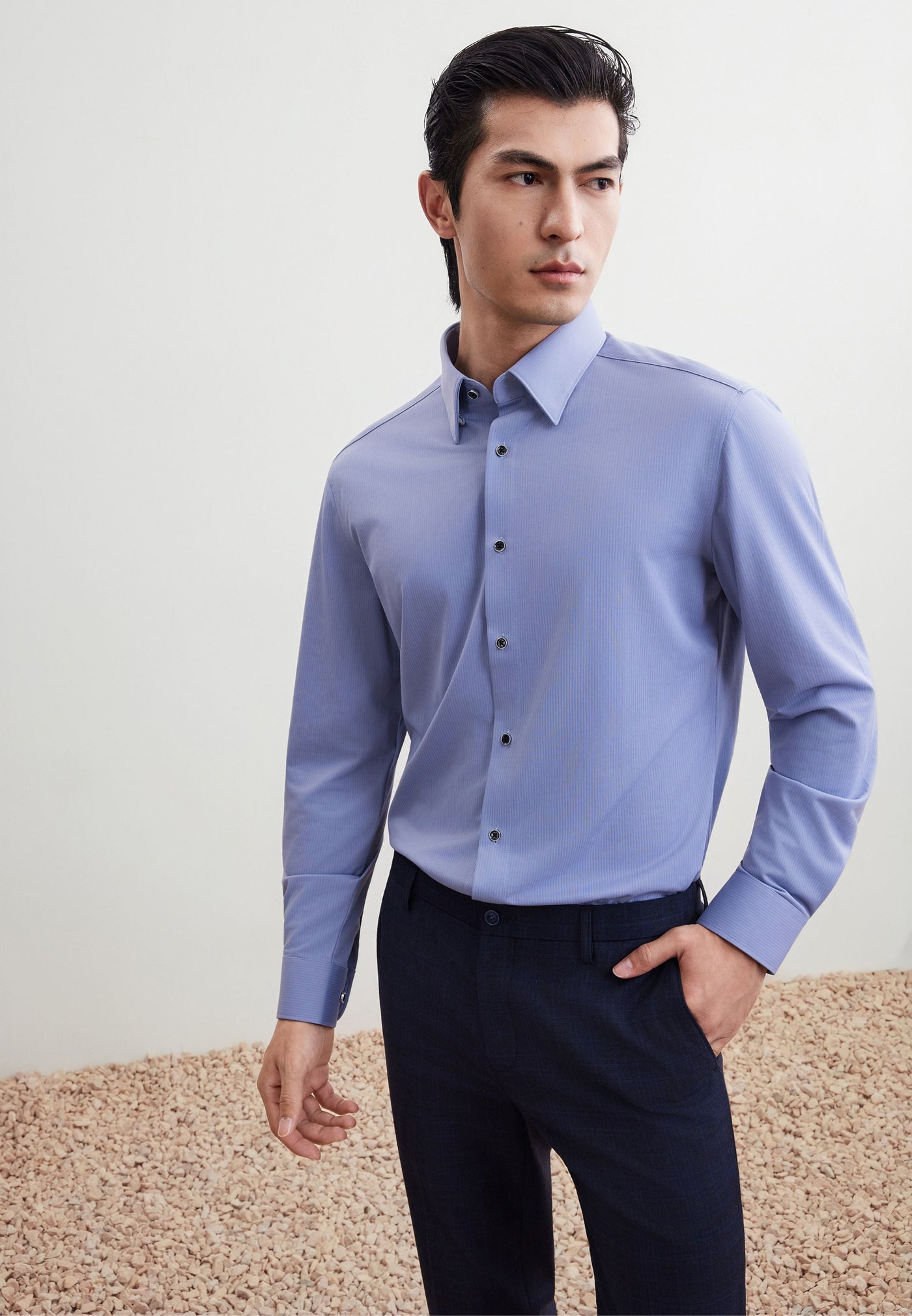 เสื้อเชิ้ตแขนยาวแบบทางการสำหรับผู้ชาย Smart Fit