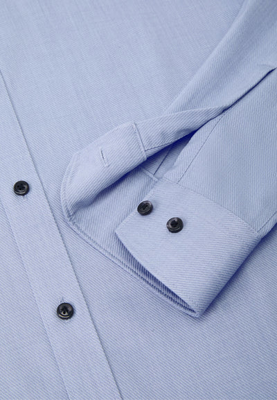 เสื้อเชิ้ตแขนยาวแบบทางการสำหรับผู้ชาย Smart Fit