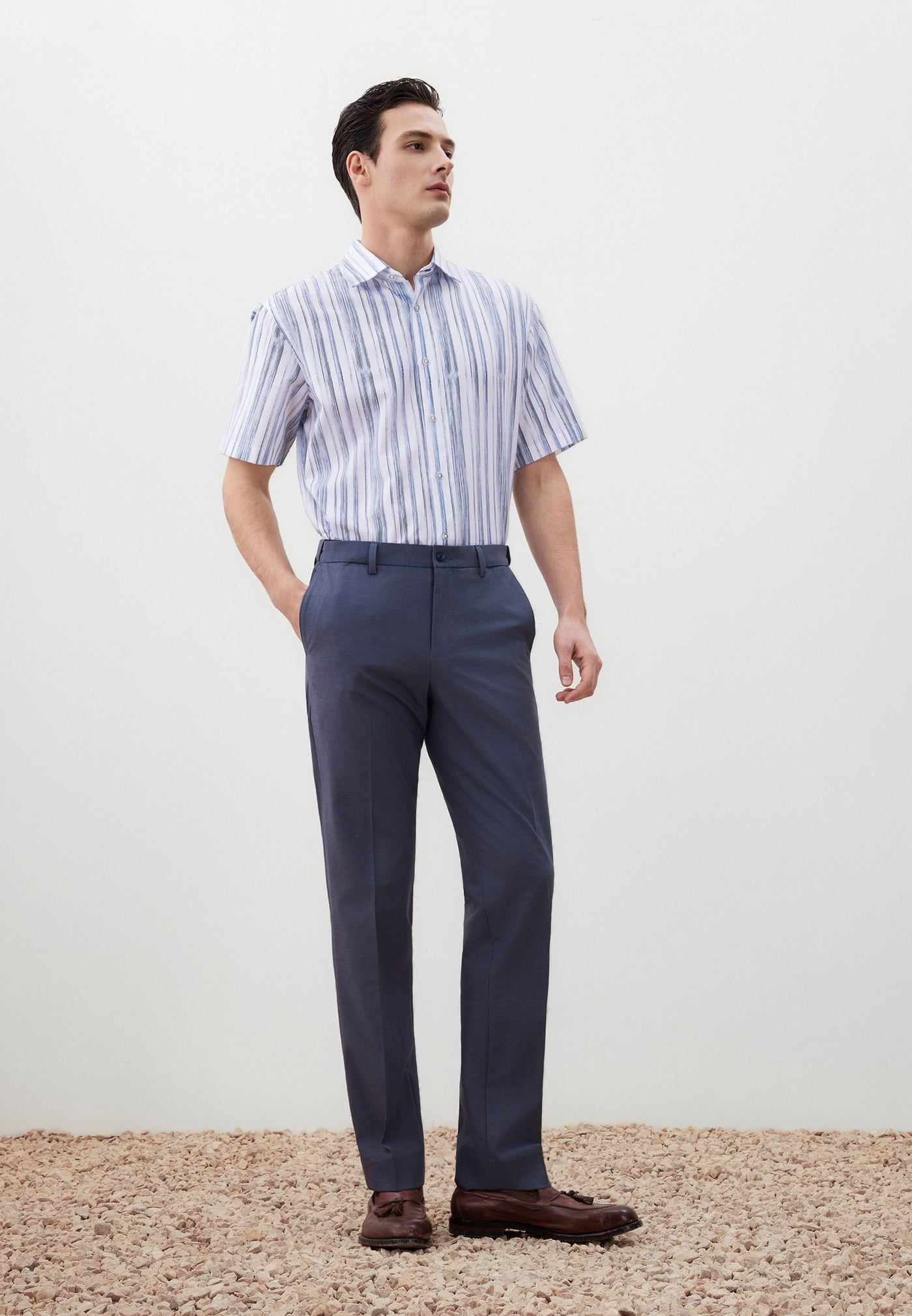 เสื้อเชิ้ตแขนสั้นลำลองสำหรับผู้ชาย Comfort Fit