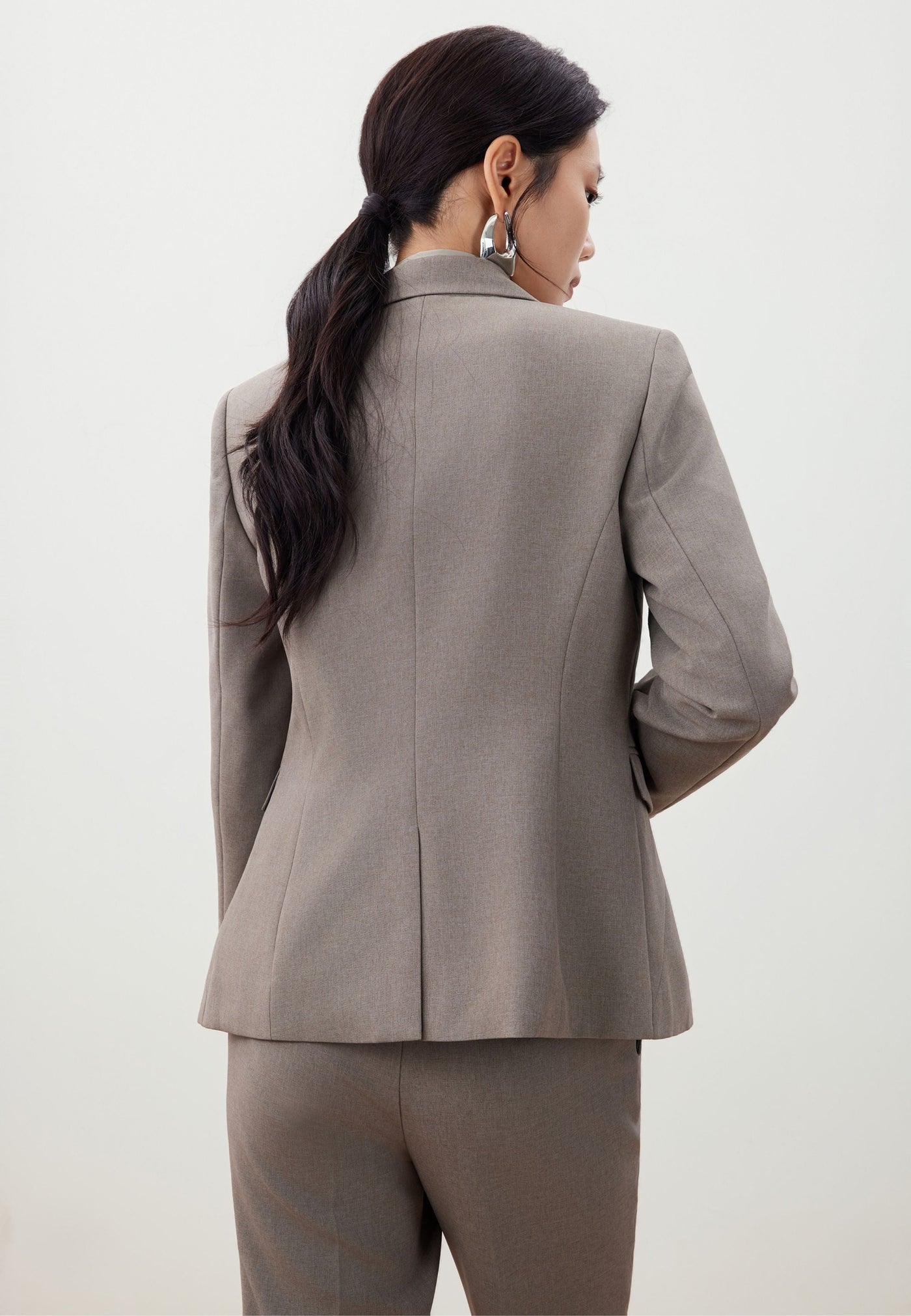 เสื้อสูทสำหรับผู้หญิง Slim Fit