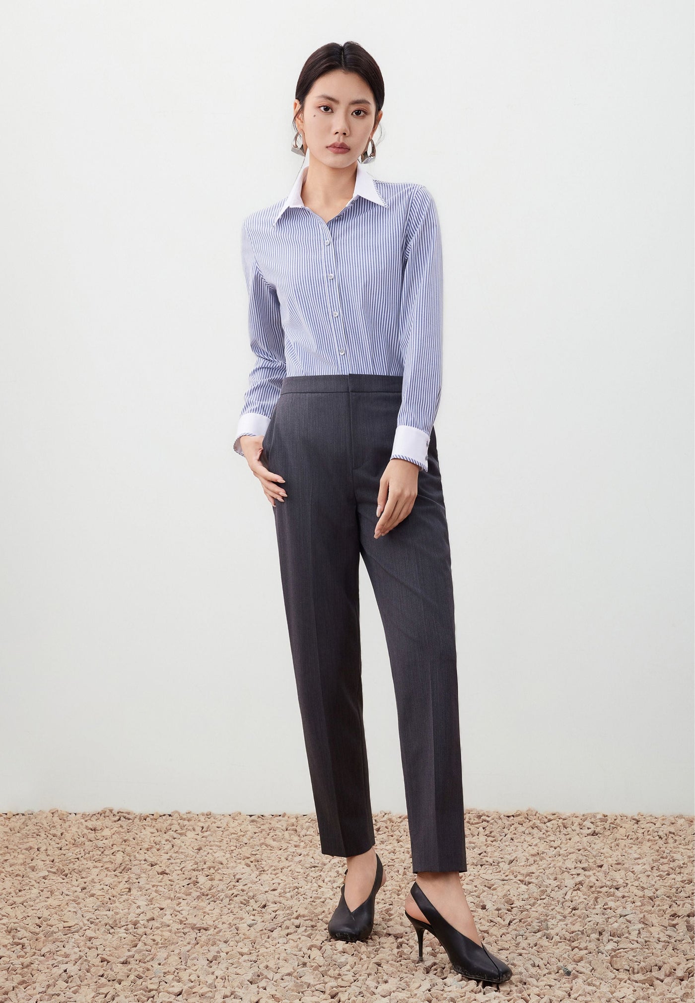 เสื้อเชิ้ตแบบทางการสำหรับผู้หญิง Slim Fit