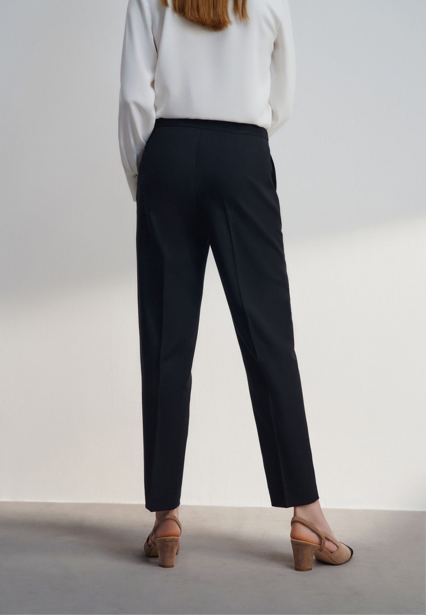 กางเกงสูทสำหรับผู้หญิง Cigarette Shape