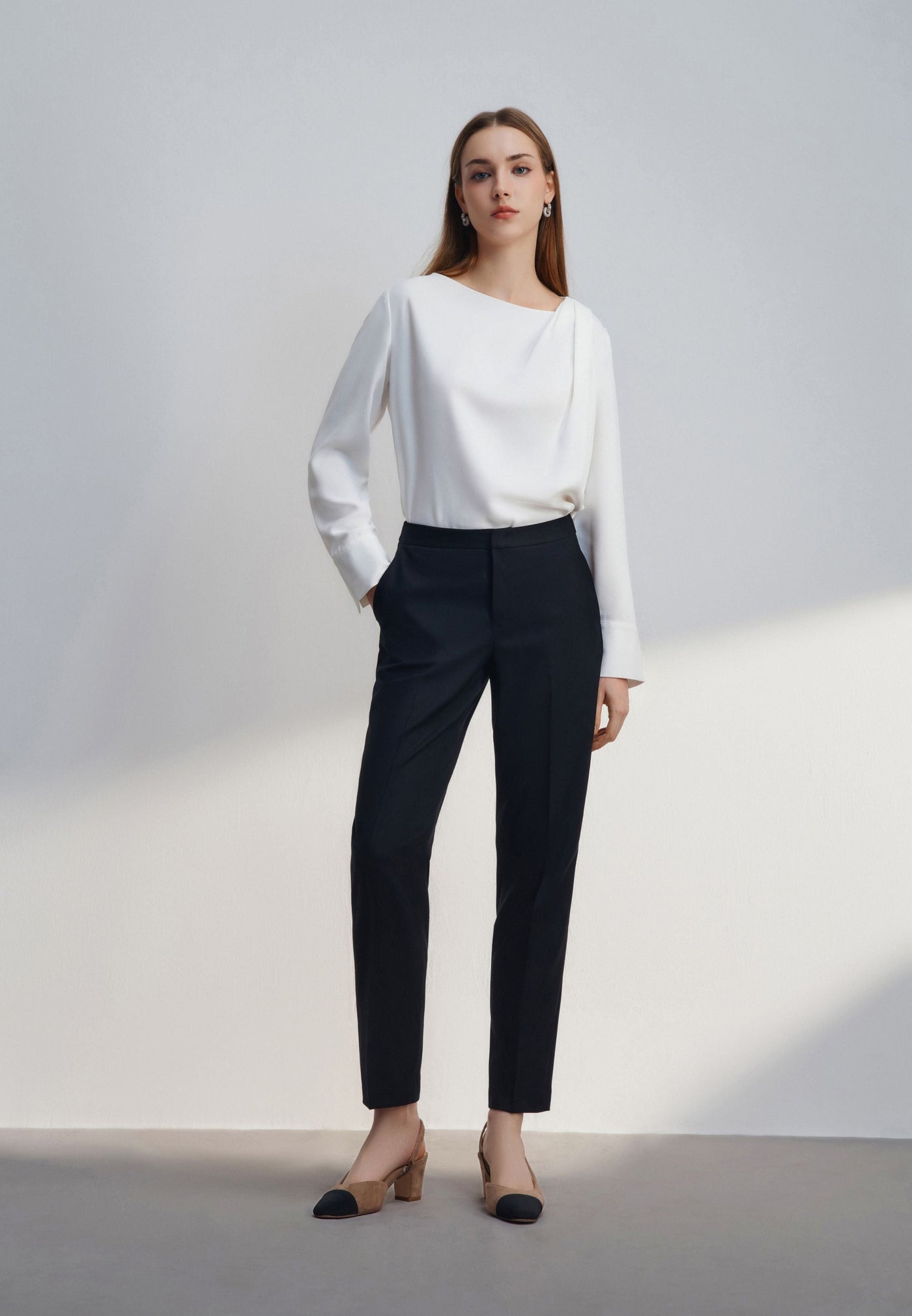 กางเกงสูทสำหรับผู้หญิง Cigarette Shape