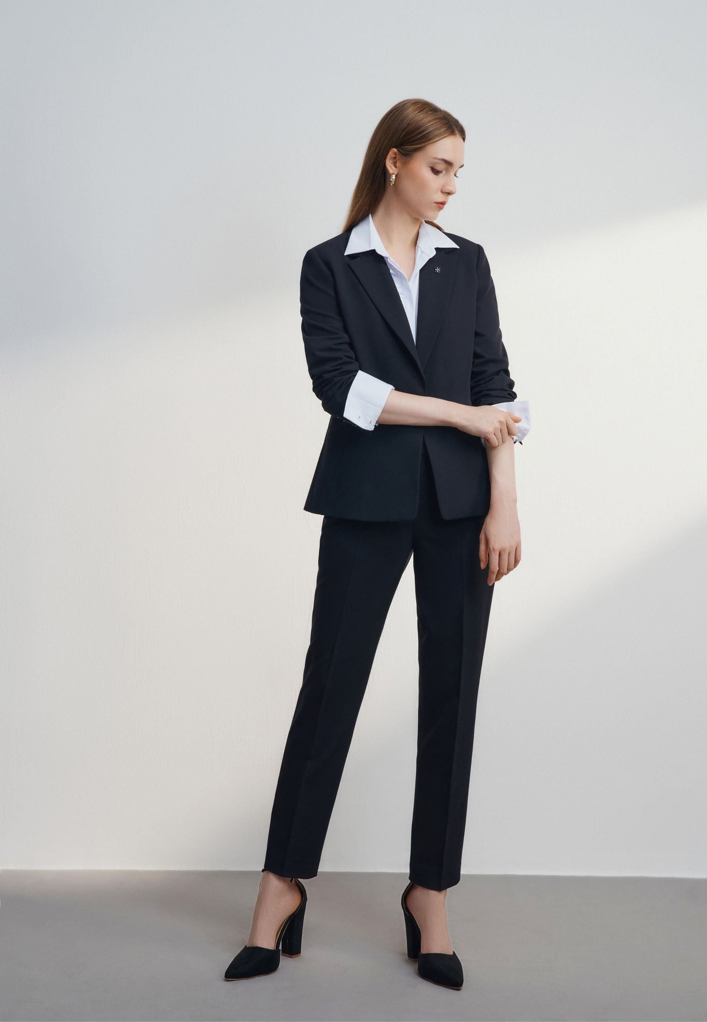 กางเกงสูทสำหรับผู้หญิง Cigarette Shape